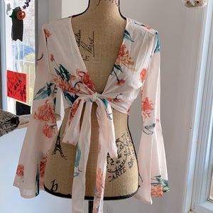 Bell sleeves Floral Tie-Front Top